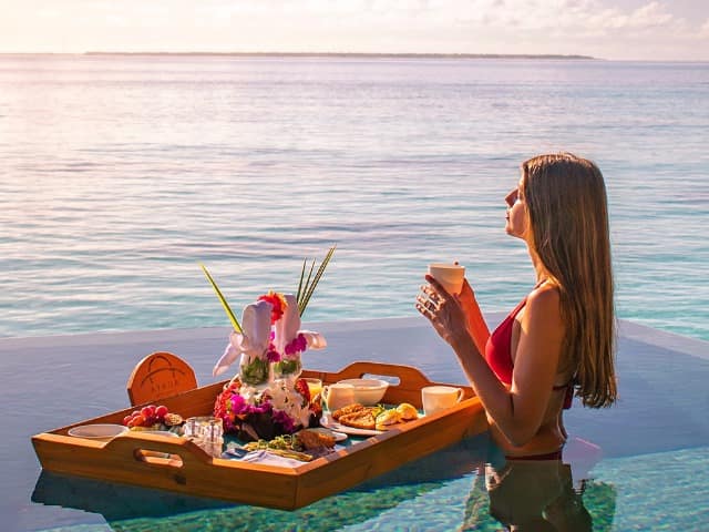 Ayada maldives cafe da manha flutuante